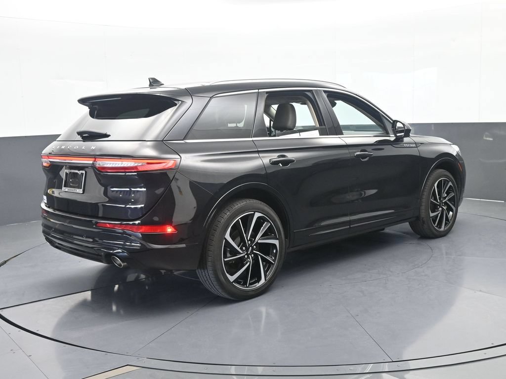 Used 2024 Lincoln Corsair Grand Touring AWD/4WD image 6