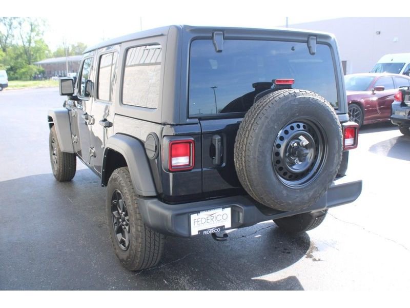 Used 2022 Jeep Wrangler Unlimited Sport AWD/4WD image 6