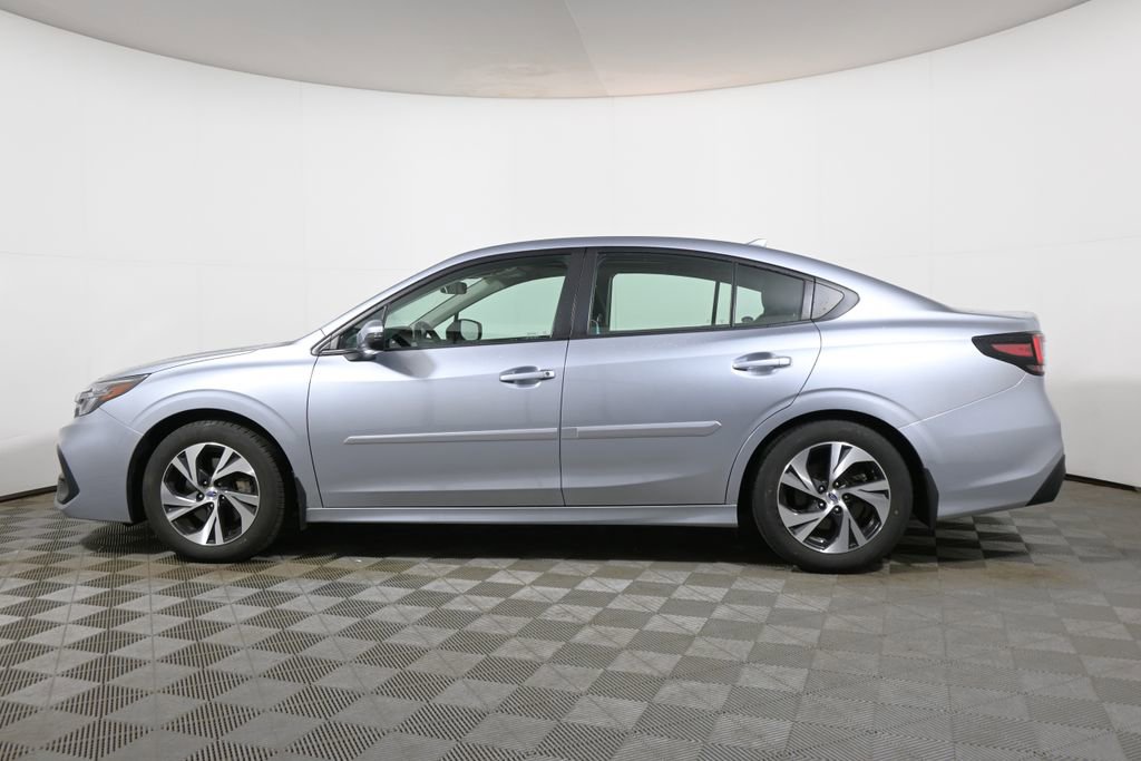 Used 2024 Subaru Legacy Premium image 2