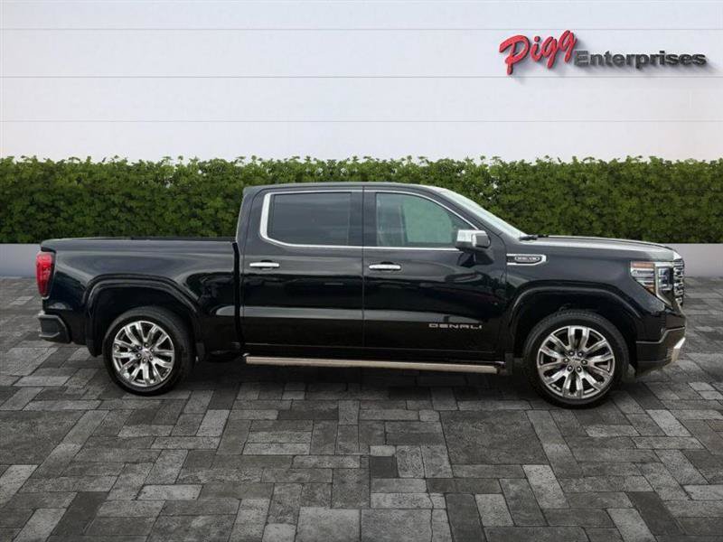 Used 2025 GMC Sierra 1500 Denali w/ Denali Reserve Package AWD/4WD image 6