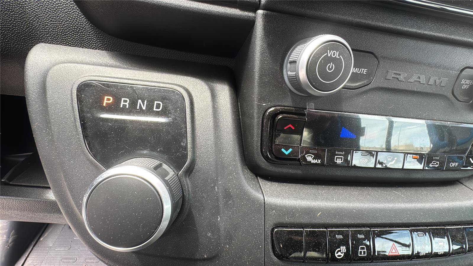 Certified 2024 RAM ProMaster 3500 w/ Delivery Van Package FWD image 13