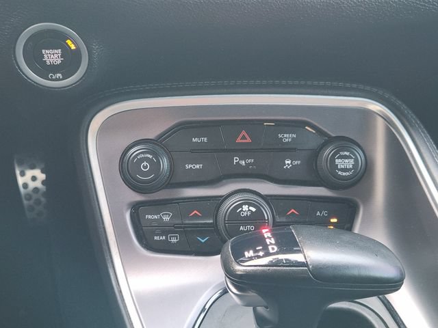 Used 2019 Dodge Challenger R/T w/ Blacktop Package RWD image 17