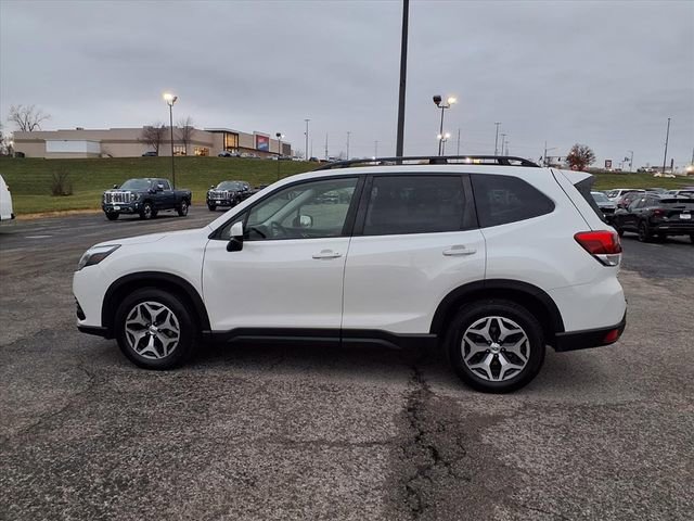 Used 2022 Subaru Forester Premium image 19