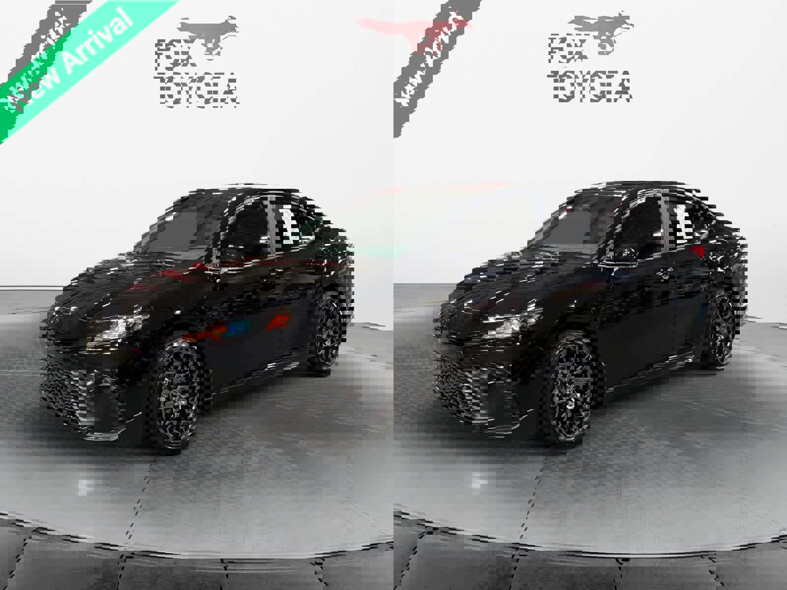 Used 2025 Toyota Camry SE