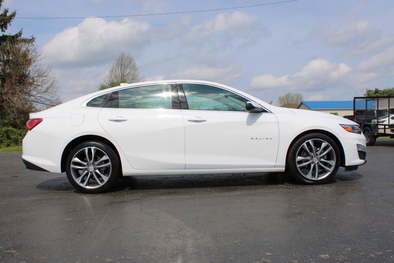 Used 2024 Chevrolet Malibu LT FWD image 3