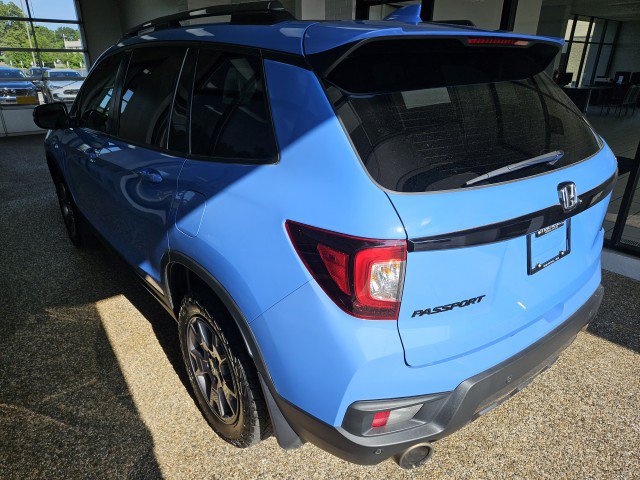 Used 2024 Honda Passport TrailSport image 4
