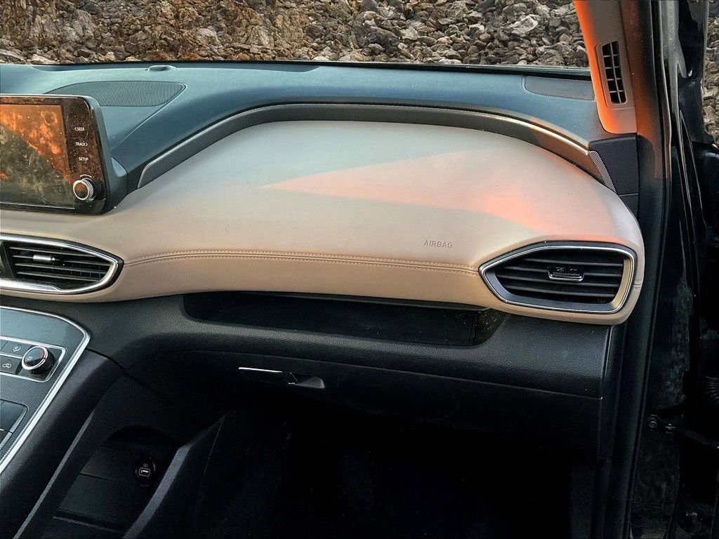 Used 2023 Hyundai Santa Fe SE w/ Cargo Package image 9