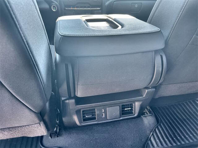 Used 2024 Chevrolet Silverado 1500 Custom image 19