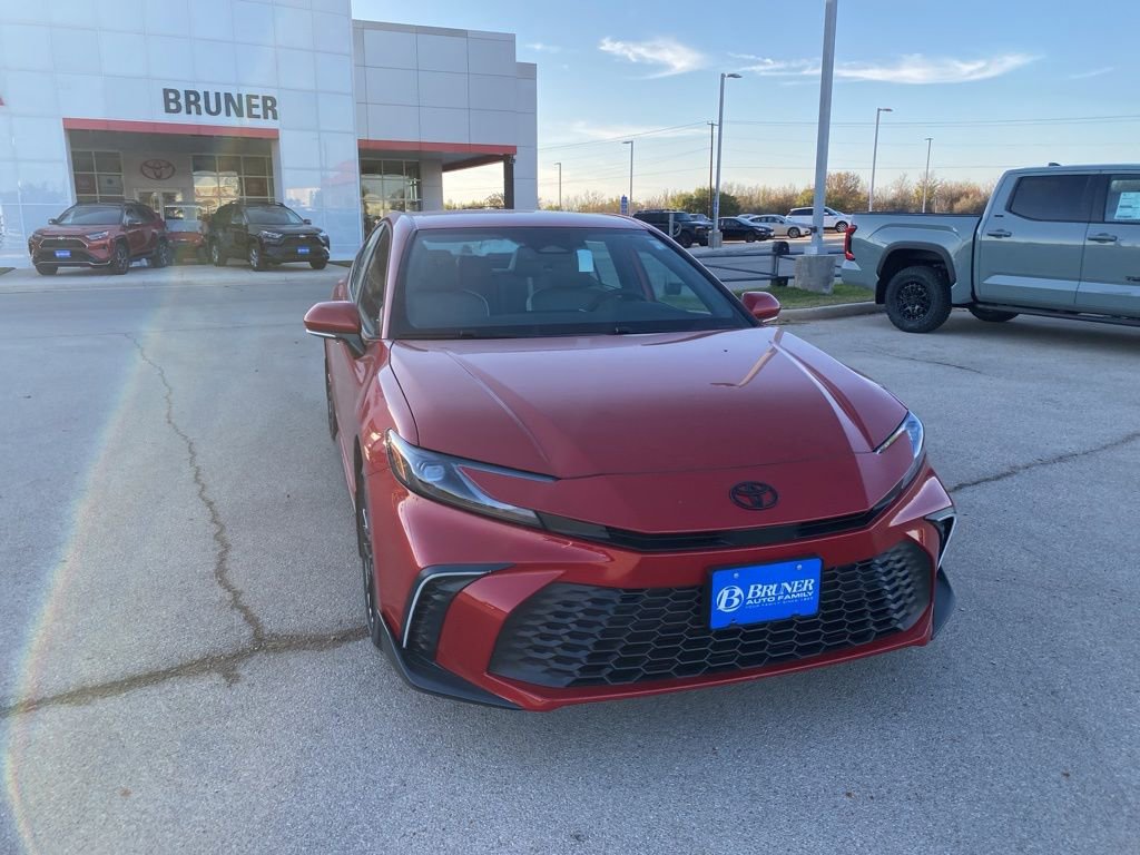 New 2026 Toyota Camry SE image 3