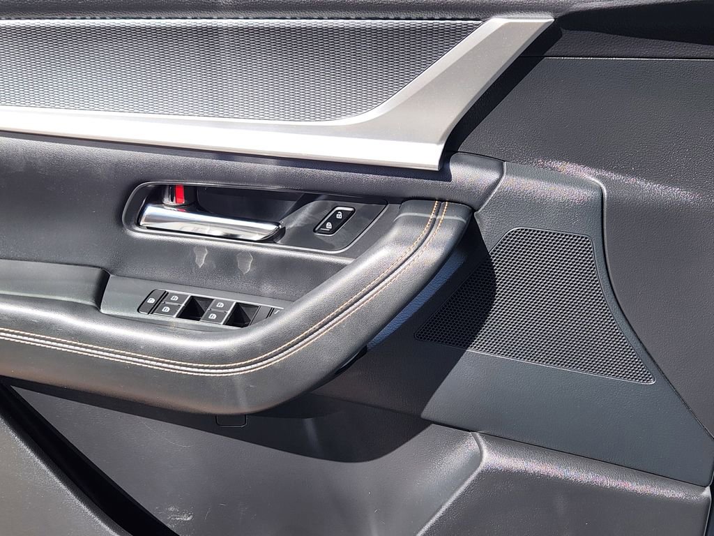 Used 2024 MAZDA CX-90 Plug-In Hybrid w/ Premium Pkg image 12