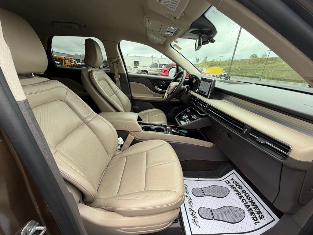 Used 2022 Lincoln Corsair AWD w/ Equipment Group 101A image 42