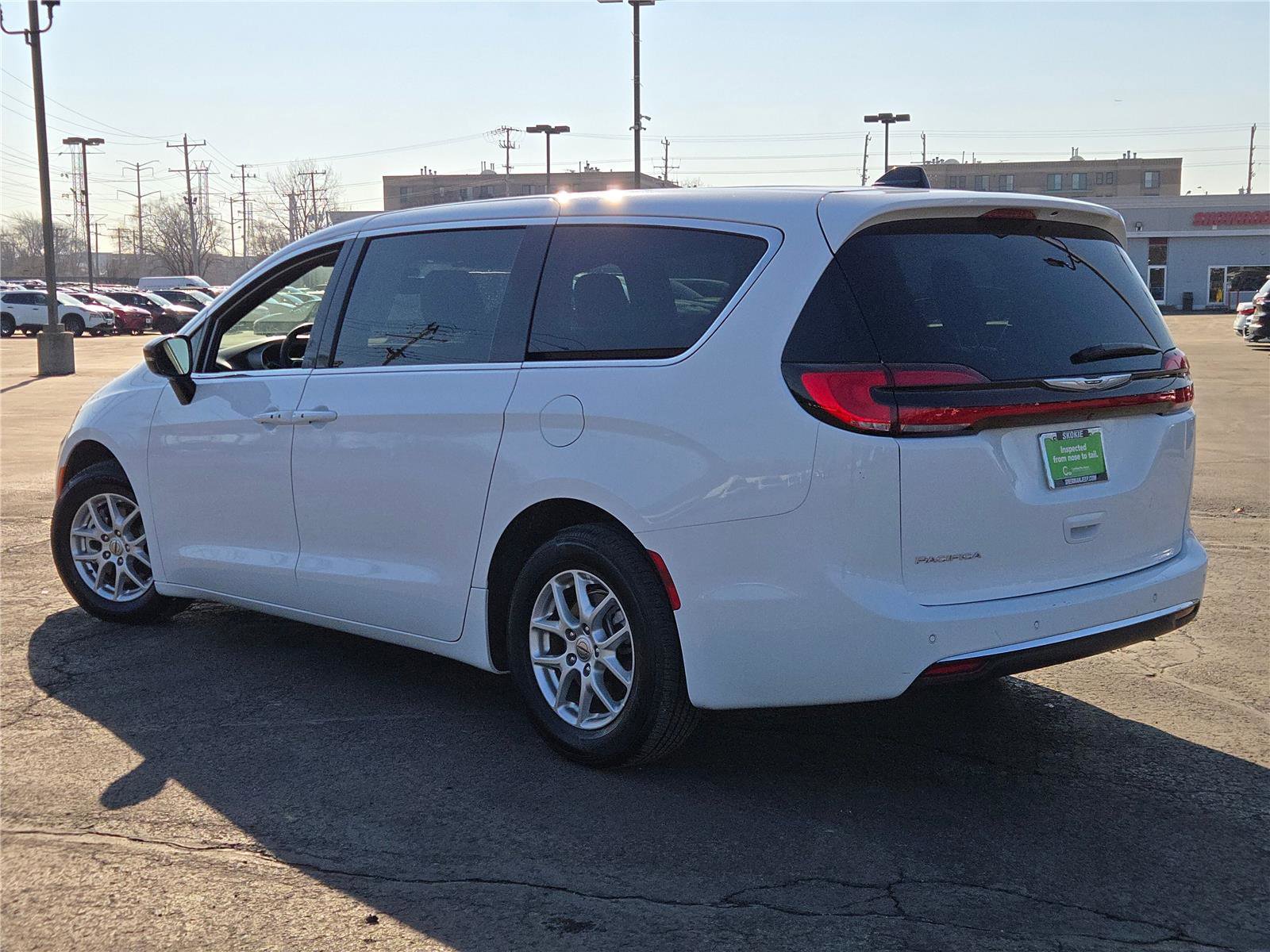 Used 2025 Chrysler Pacifica Select FWD image 17