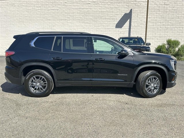 New 2025 GMC Acadia Elevation image 3