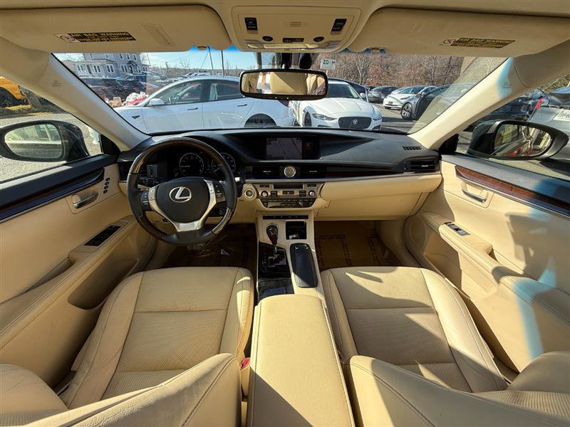Used 2015 Lexus ES 350 w/ Luxury Package image 15