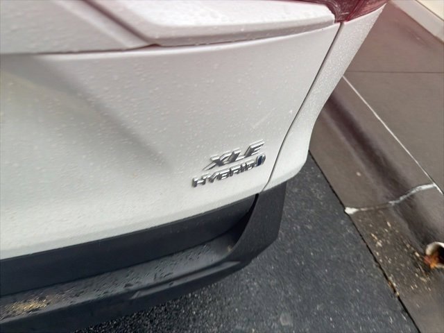 Used 2024 Toyota RAV4 XLE Premium image 10