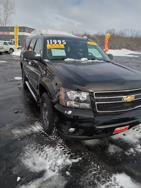 Used 2012 Chevrolet Suburban LT w/ Luxury Package image 2