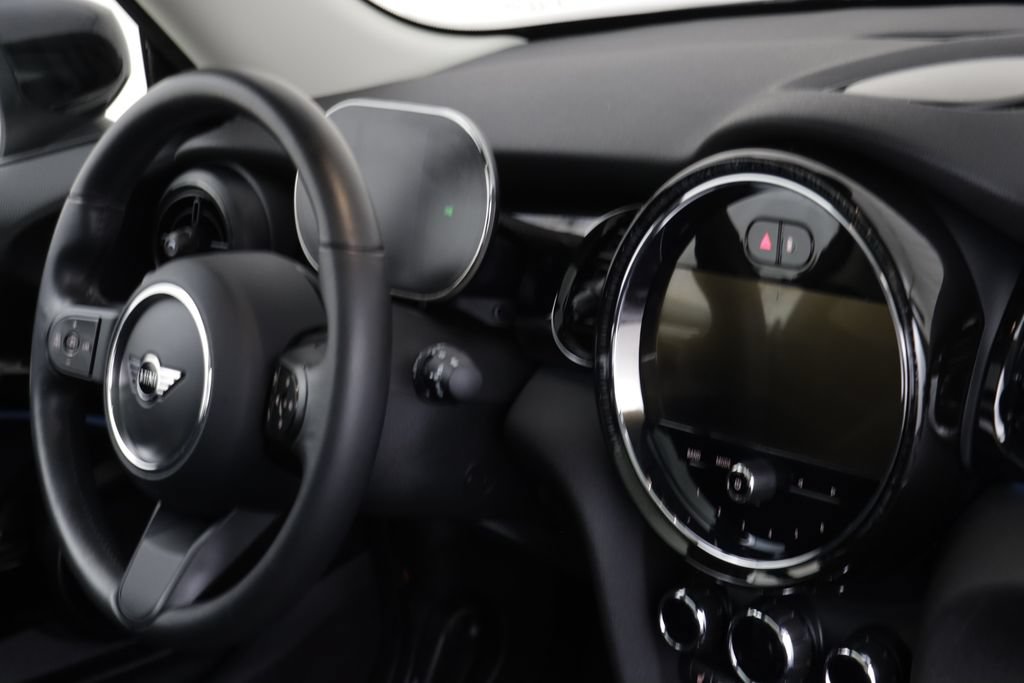 Certified 2024 MINI Cooper 2-Door Hardtop FWD image 21