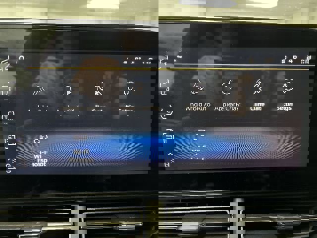 New 2026 Chevrolet Trax LT w/ Sunroof Package image 13