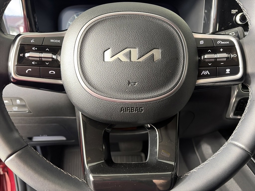 Used 2023 Kia Sorento SX image 16