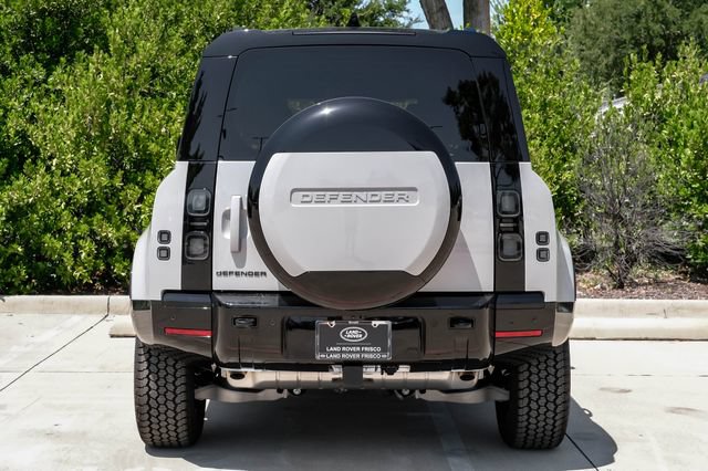 New 2026 Land Rover Defender 110 X-Dynamic SE AWD/4WD image 11