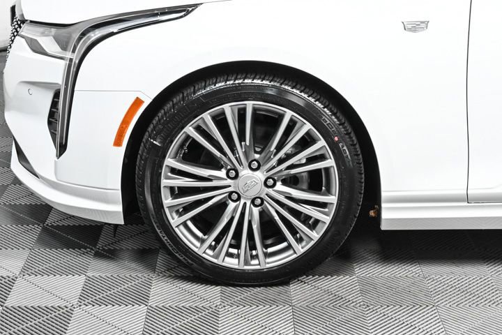 New 2025 Cadillac CT4 Premium Luxury image 32