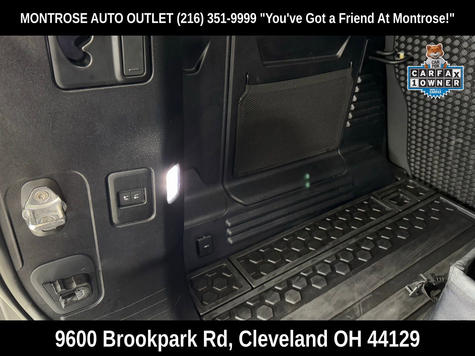 Used 2024 Land Rover Defender 110 S image 42