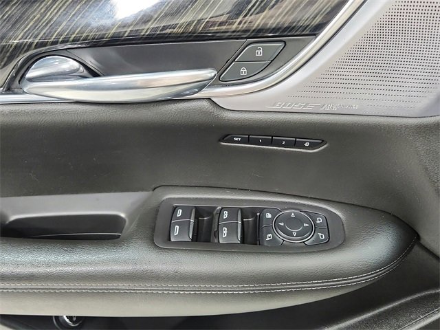 Used 2020 Cadillac XT6 Premium Luxury image 37