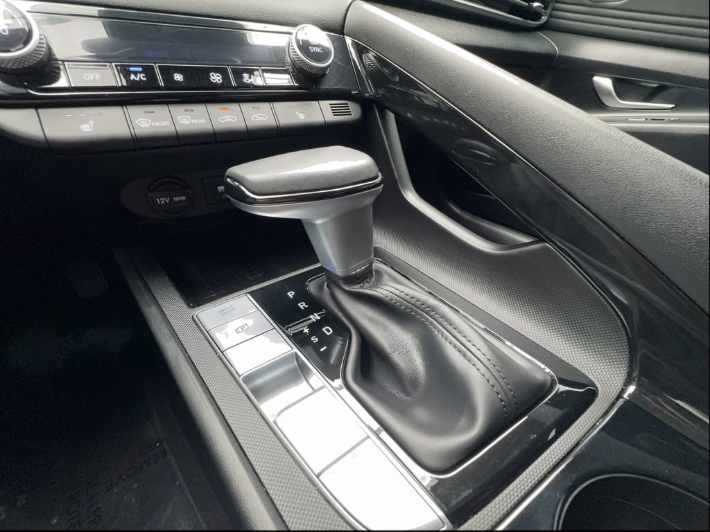 Used 2022 Hyundai Elantra SEL w/ Convenience + Premium Package FWD image 42