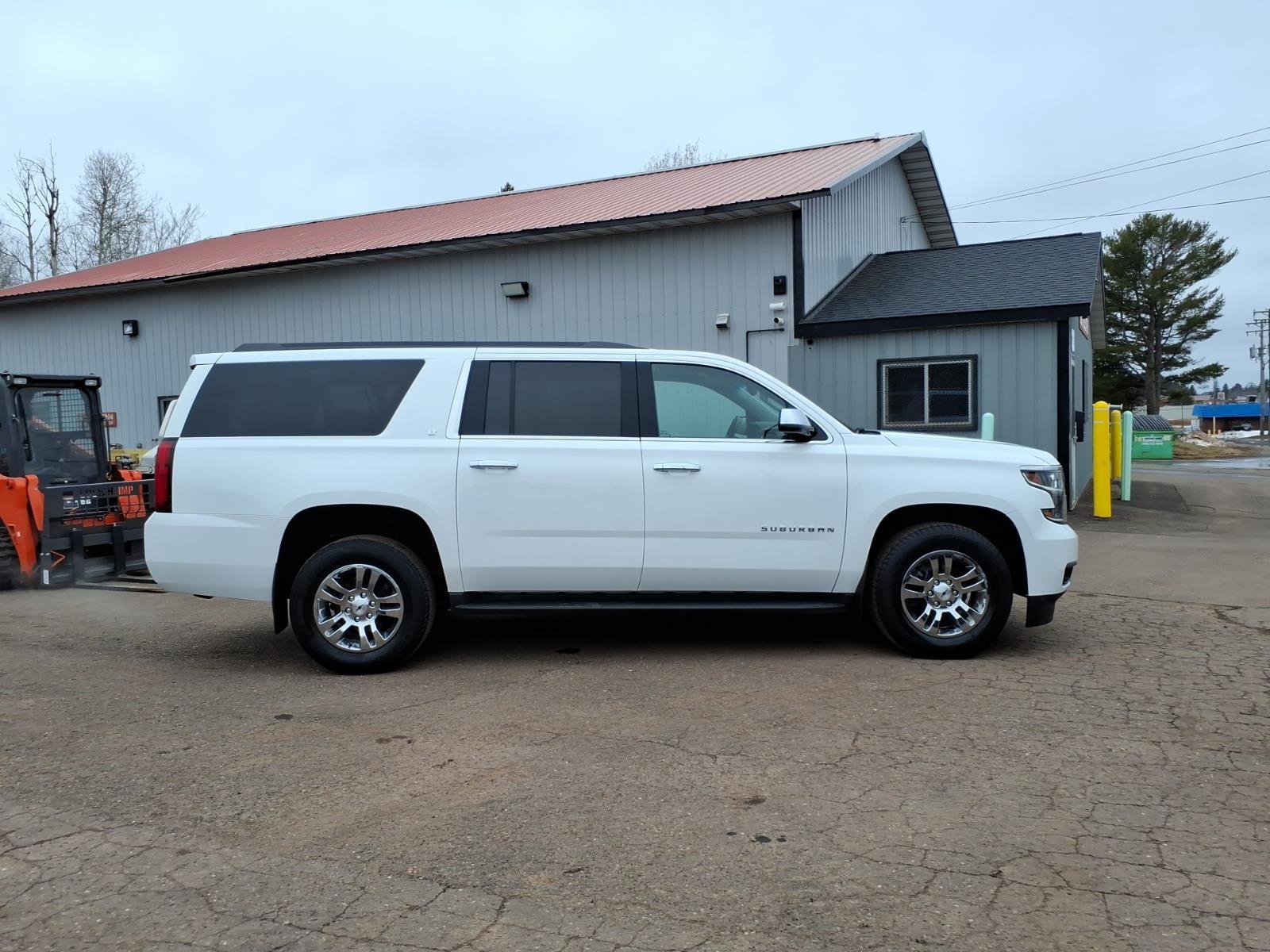 Used 2018 Chevrolet Suburban LT AWD/4WD image 7