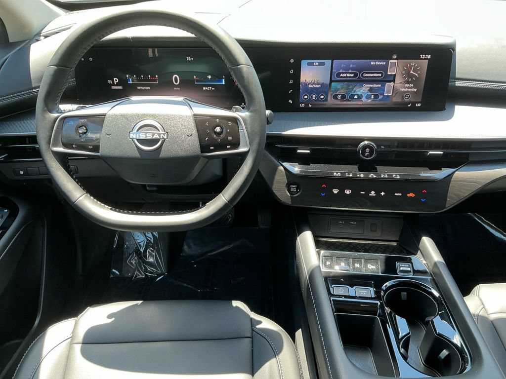 Used 2025 Nissan Murano SV AWD/4WD image 16