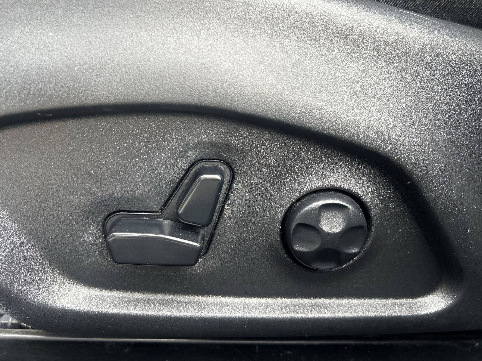 Used 2019 Jeep Compass Altitude image 12