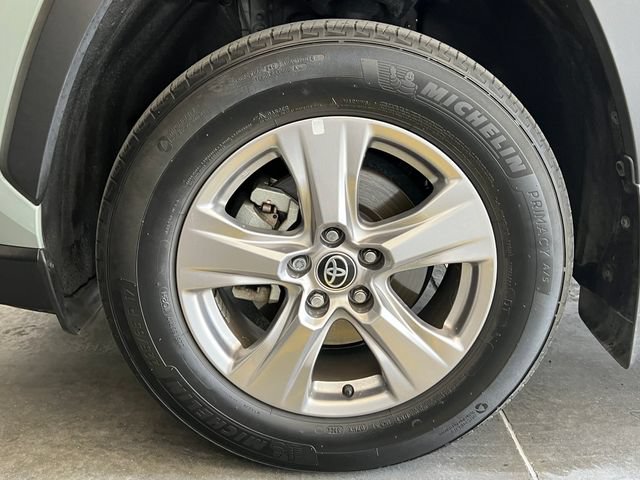 Used 2022 Toyota RAV4 XLE w/ Convenience Package AWD/4WD image 9