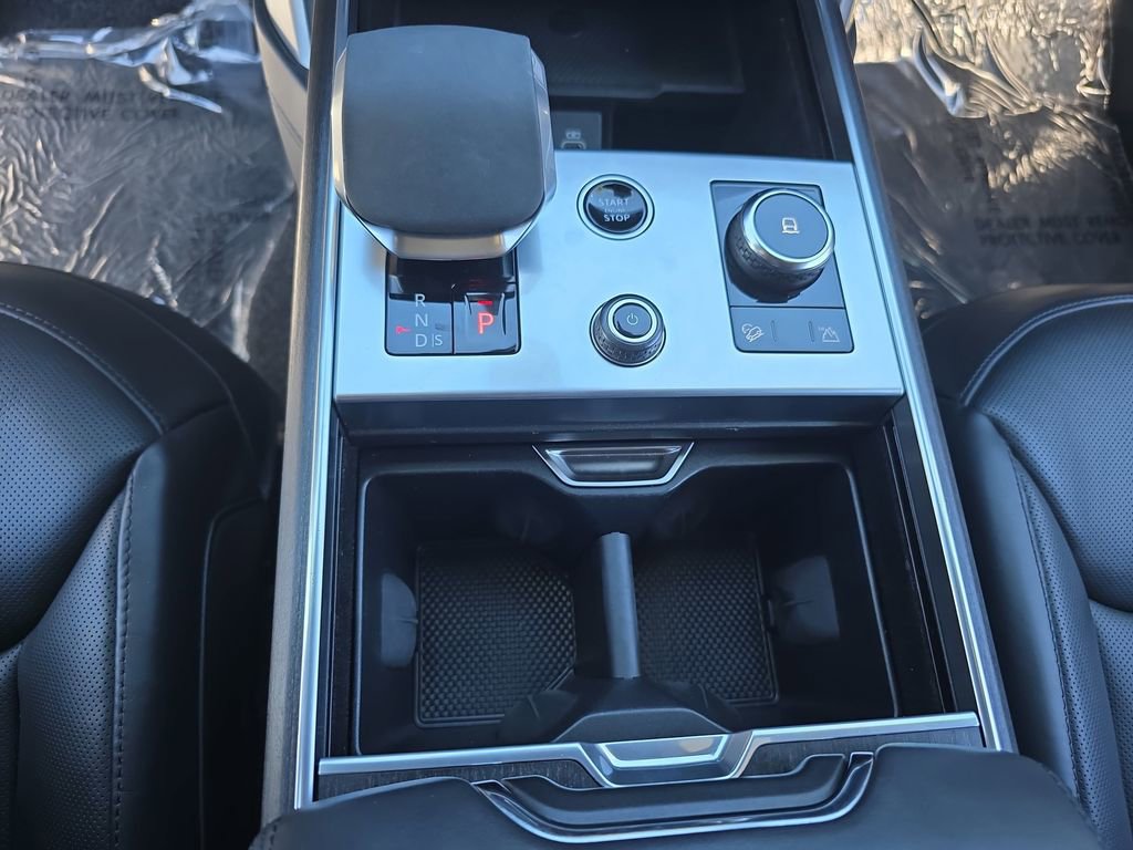 Used 2023 Land Rover Range Rover SE image 26