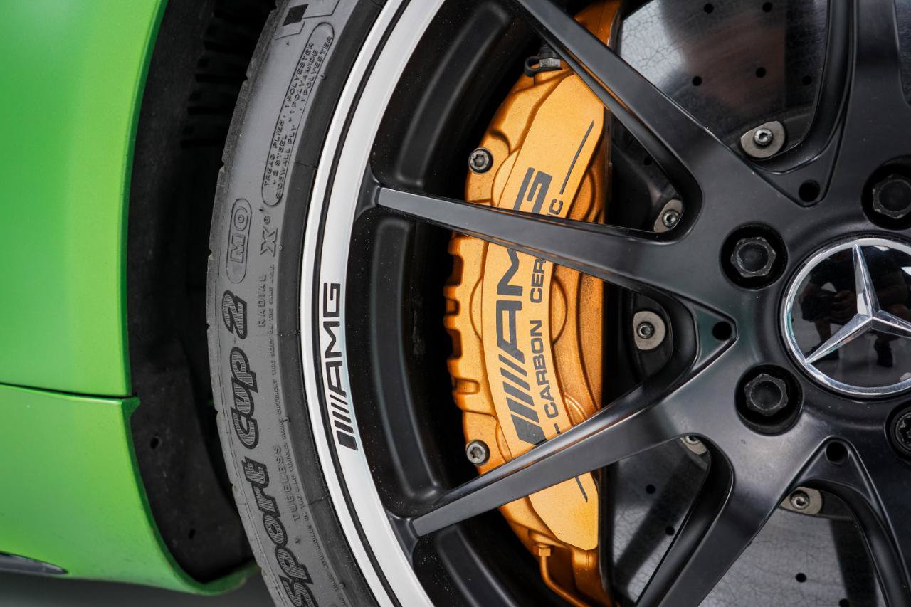 Used 2018 Mercedes-Benz AMG GT R image 8
