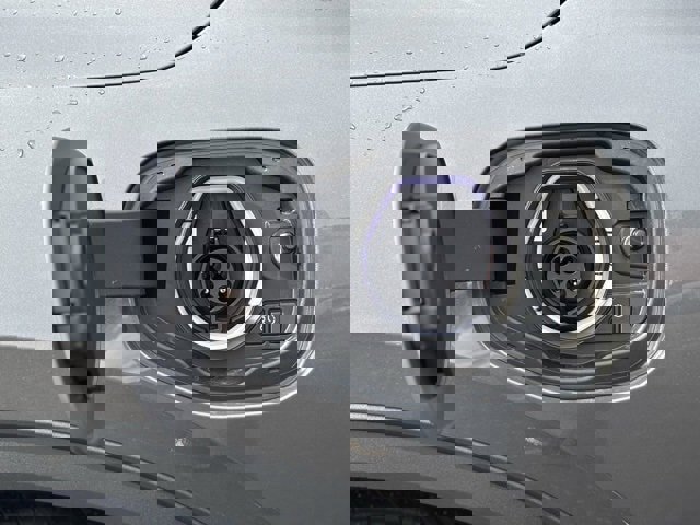 New 2025 Ford Escape SE image 10