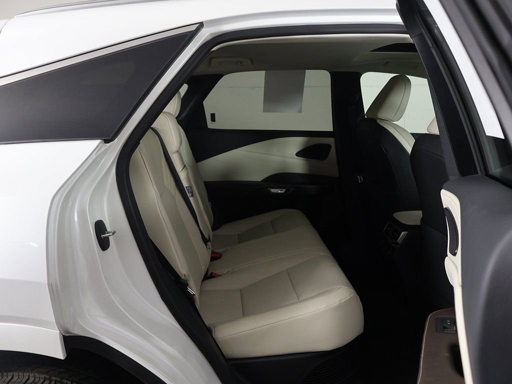 Used 2024 Lexus RX 350h w/ Accessory Package (K3) image 33