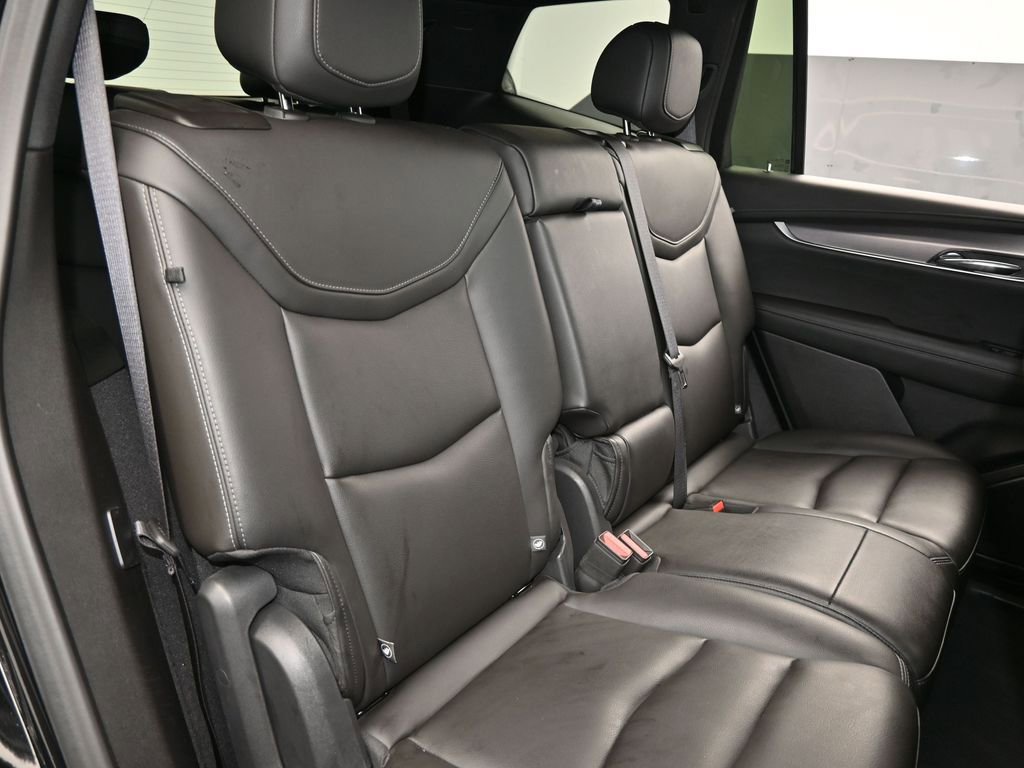 Used 2023 Cadillac XT6 Luxury image 44