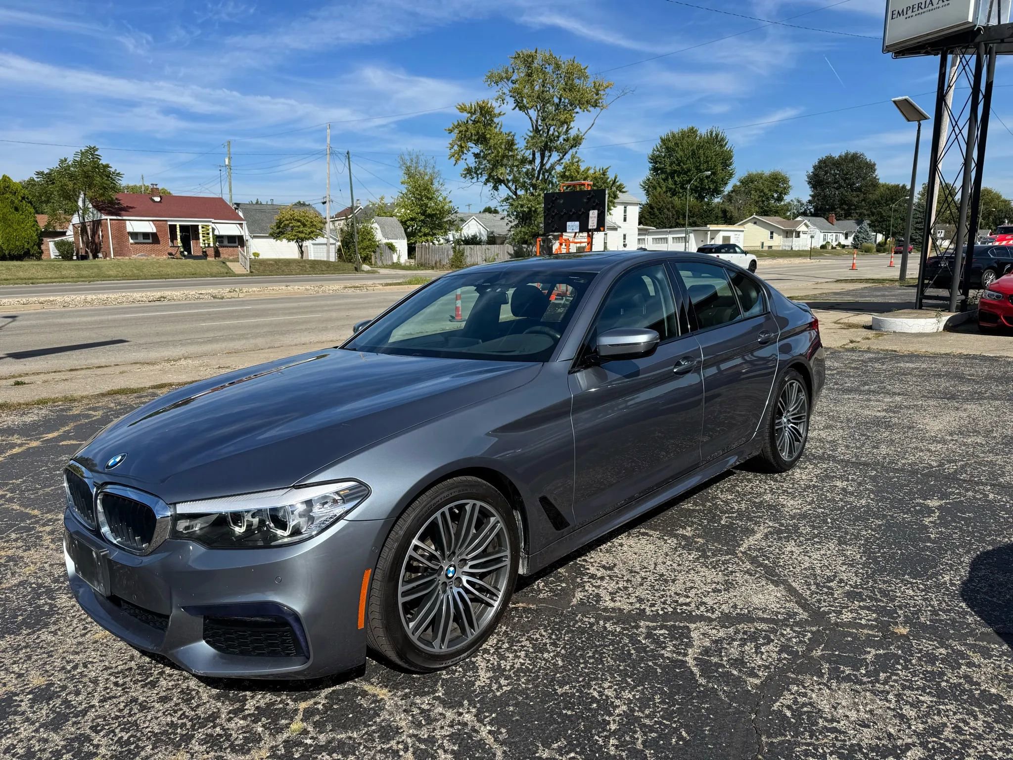 Used 2019 BMW 540i xDrive w/ M Sport Package image 2