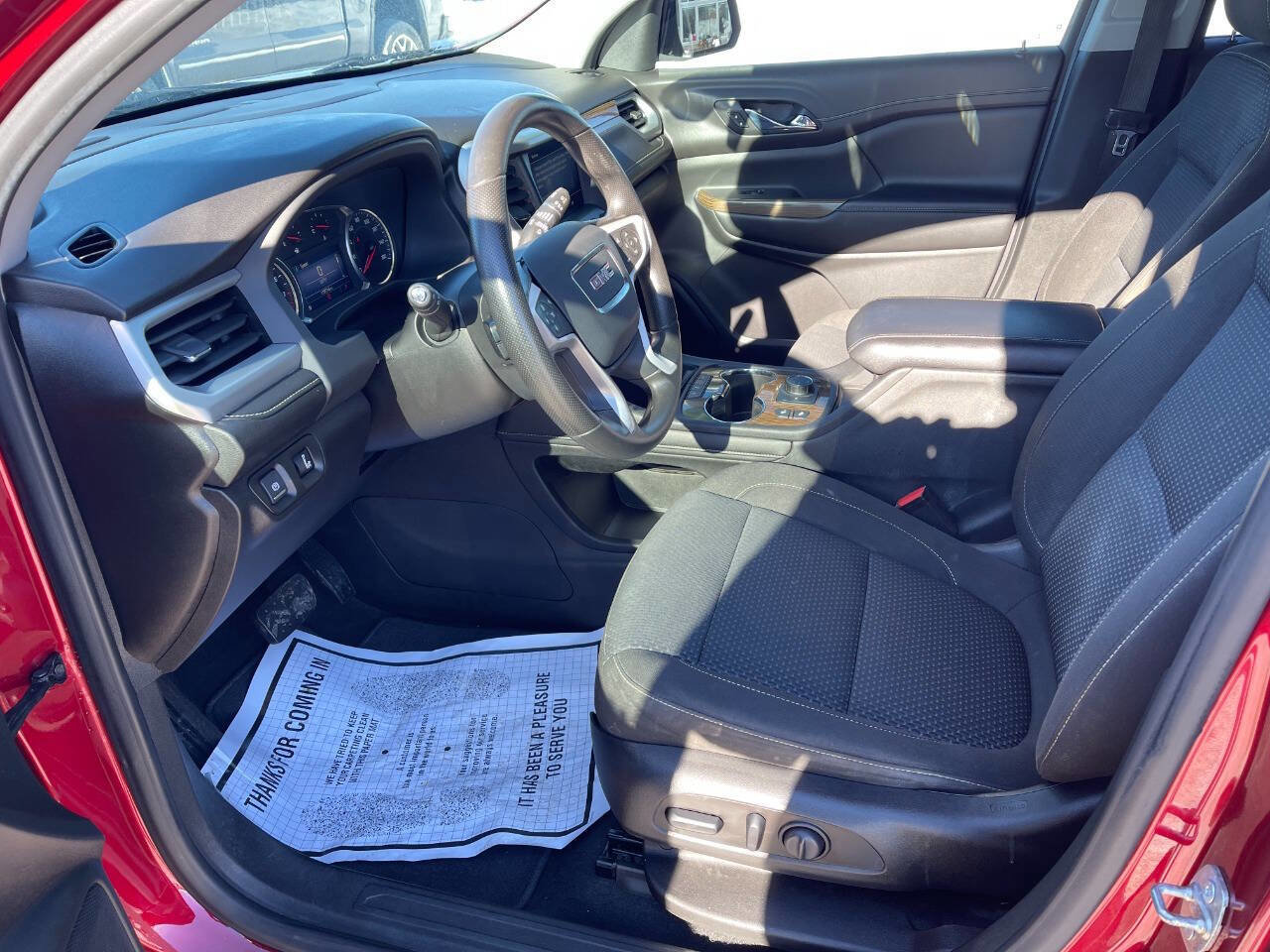 Used 2021 GMC Acadia SLE w/ Driver Convenience Package image 10