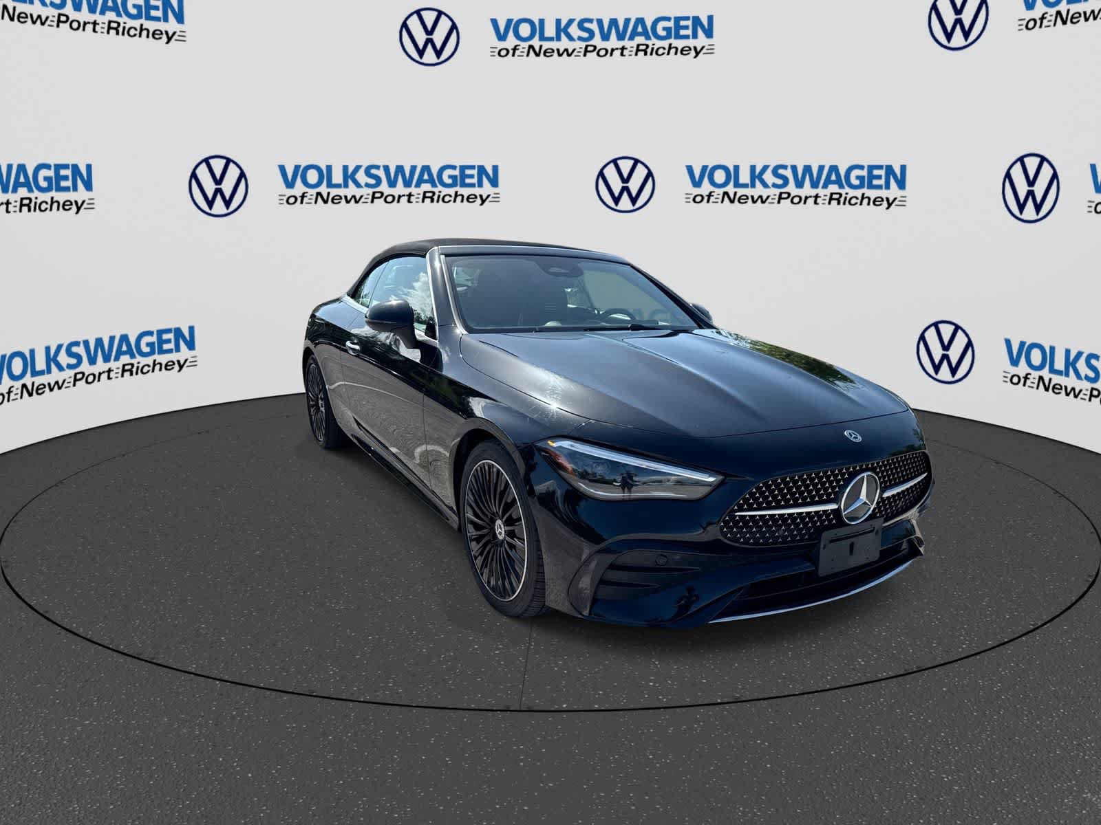 Used 2025 Mercedes-Benz CLE 300 4MATIC Cabriolet image 16