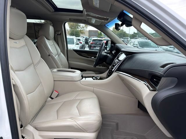 Certified 2020 Cadillac Escalade Luxury AWD/4WD image 32