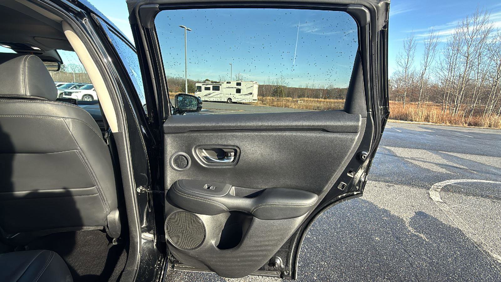 Used 2025 Honda HR-V EX-L image 19