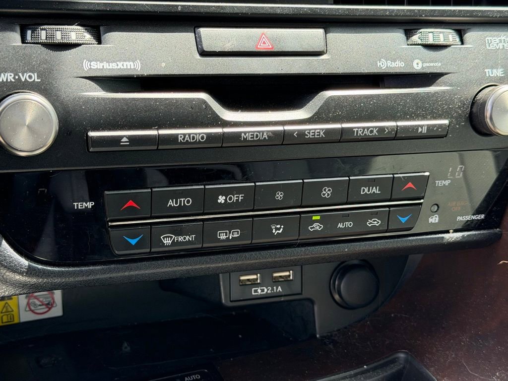 Used 2022 Lexus RX 450h AWD w/ Premium Package image 21