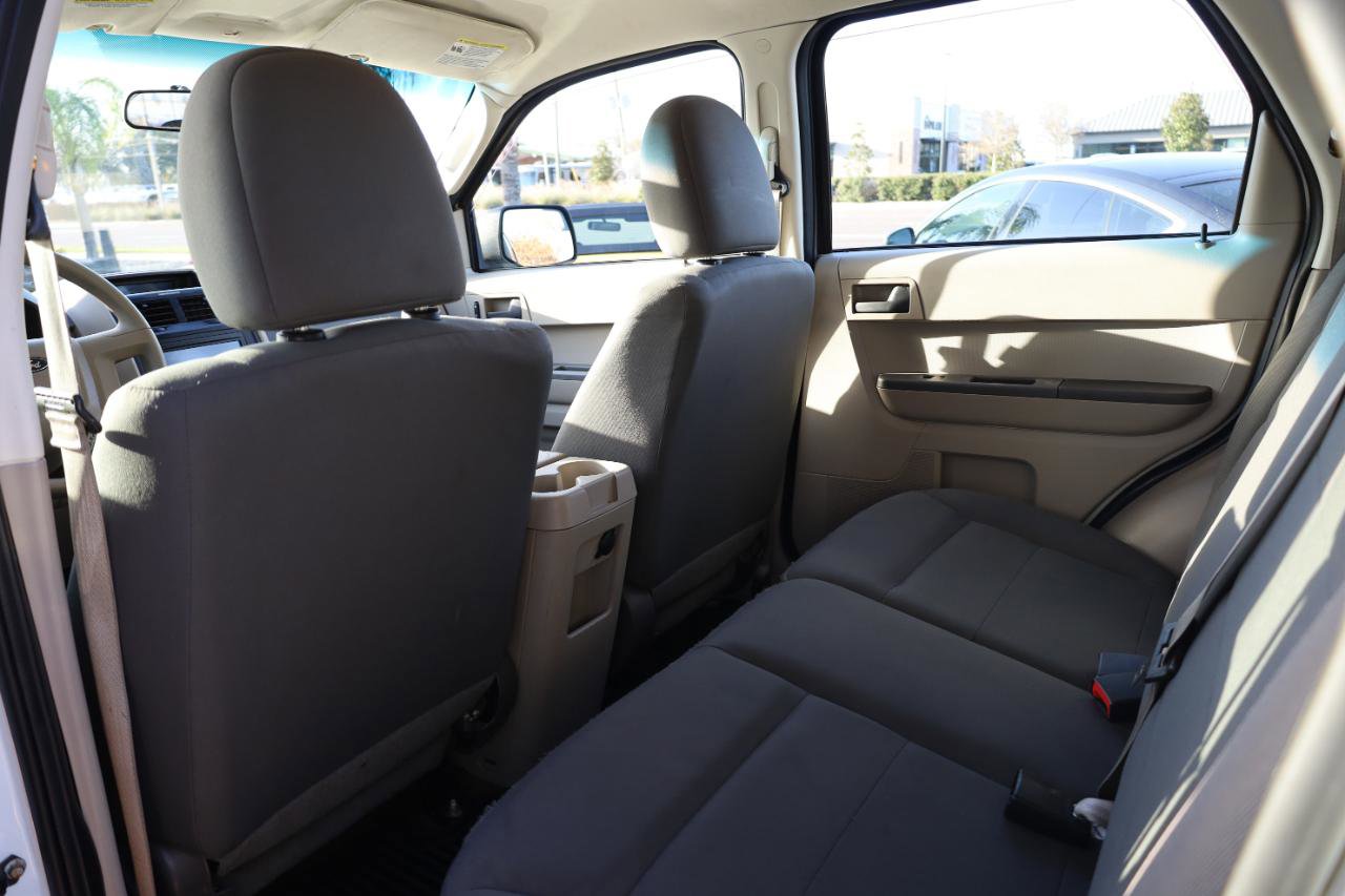 Used 2011 Ford Escape XLS w/ 101A Rapid Spec Order Code FWD image 13