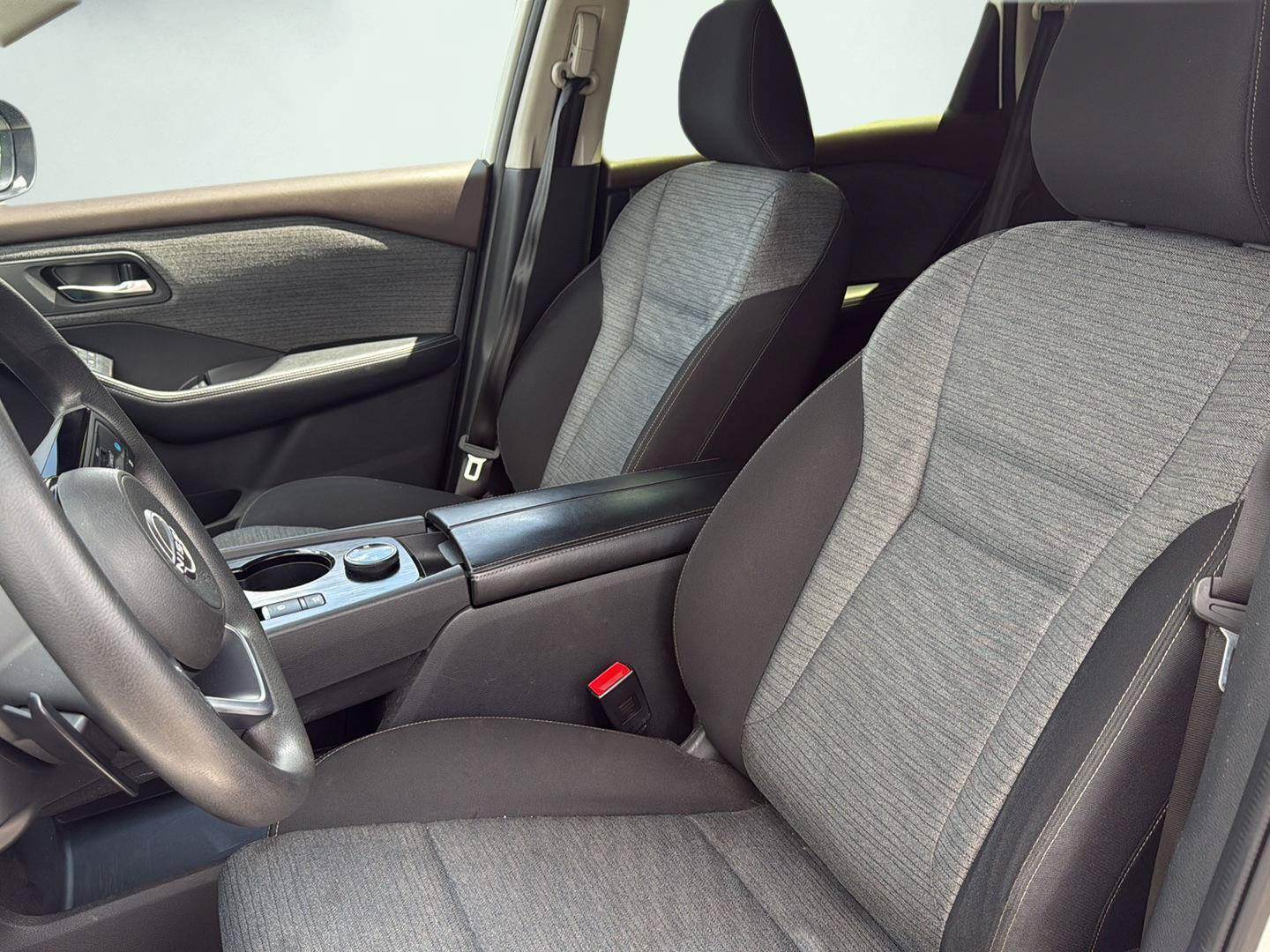 Used 2023 Nissan Rogue SV AWD/4WD image 11