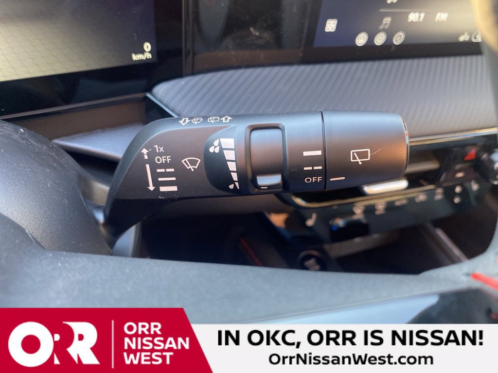 New 2026 Nissan Kicks SR w/ Cold Weather Package AWD/4WD image 30