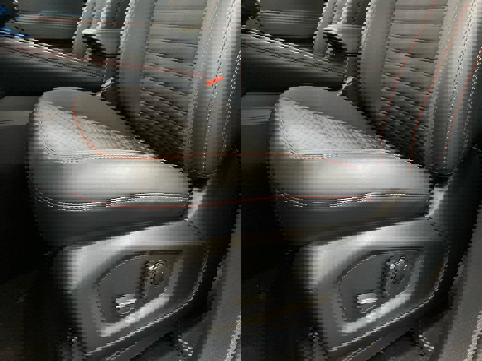 New 2026 Ford Explorer ST-Line image 47