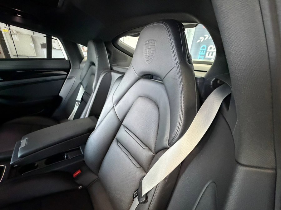 Used 2018 Porsche Panamera 4 AWD/4WD image 23