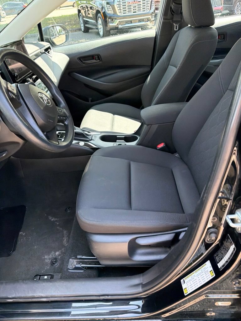 Used 2024 Toyota Corolla LE FWD image 12
