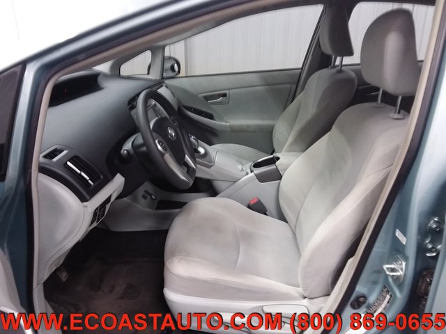 Used 2014 Toyota Prius Two FWD image 10